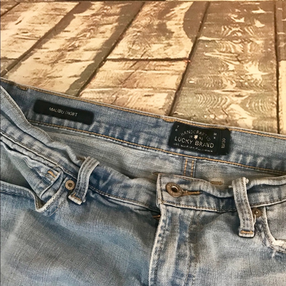 Lucky Brand 10/30 Malibu Star Embroidered Shorts - Picture 3 of 8
